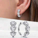 Load image into Gallery viewer, Boucles d&#39;Oreilles en Cercle avec Pierres Synthétiques - Brillante Sophistication
