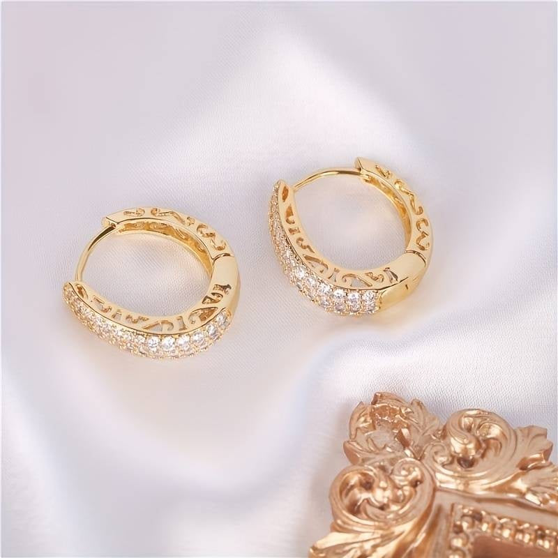Boucles d'Oreilles Créoles Plaqué Or Étincelantes - Un Classique Réinventé