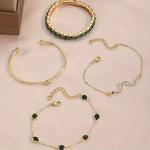 Load image into Gallery viewer, Ensemble de 4 Bracelets Raffinés avec Pierres verts Émeraude - Éclat Sophistiqué
