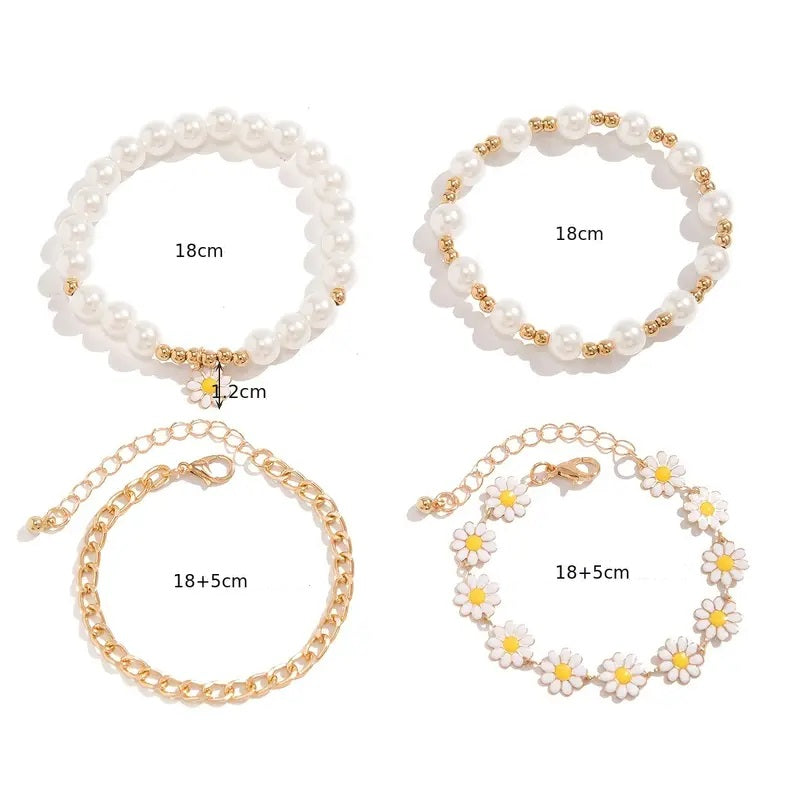 Ensemble de 4 Bracelets Plaqué Or avec Perles et Fleurs – Tendance Printanière