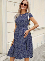 Load image into Gallery viewer, Robe de Grossesse à Pois bleue , Confort et Élégance
