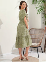 Load image into Gallery viewer, Robe de Maternité Verte à coeur pour un Été Radieux
